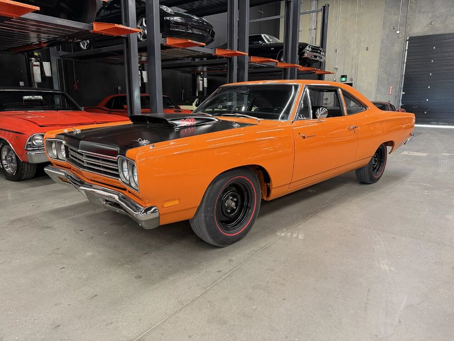 1969 Plymouth Roadrunner 1969 Orange
