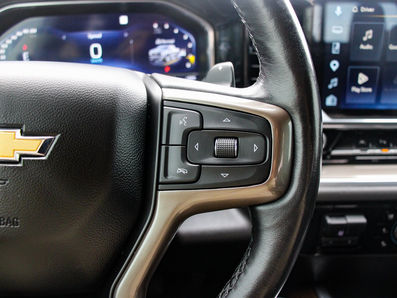 2022 Chevrolet Silverado 1500 4WD Crew Cab 147 High Country Blue Sherwood Park - photo #22