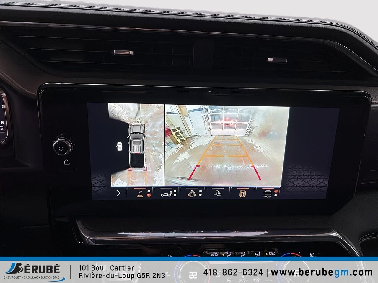 GMC 1500 4RM, CAISSE COURTE, CAB. MULTIPLAC Denali cabine multiplace 4RM 147 po 2024 Rouge Rivière-du-Loup - photo #18