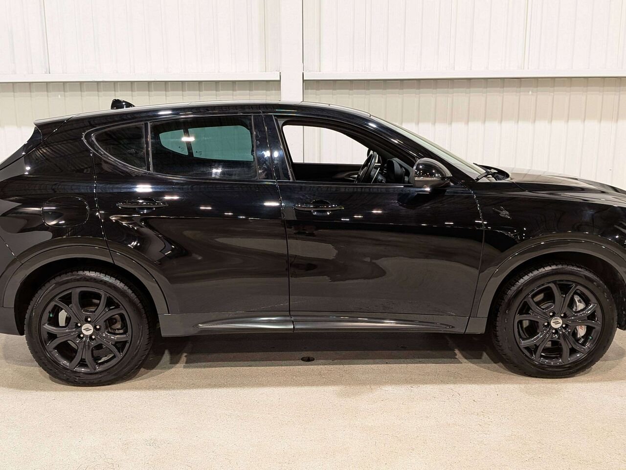 2024 Dodge Hornet R/T Plus PHEV EAWD *Ltd Avail* Black Val-David - photo #7