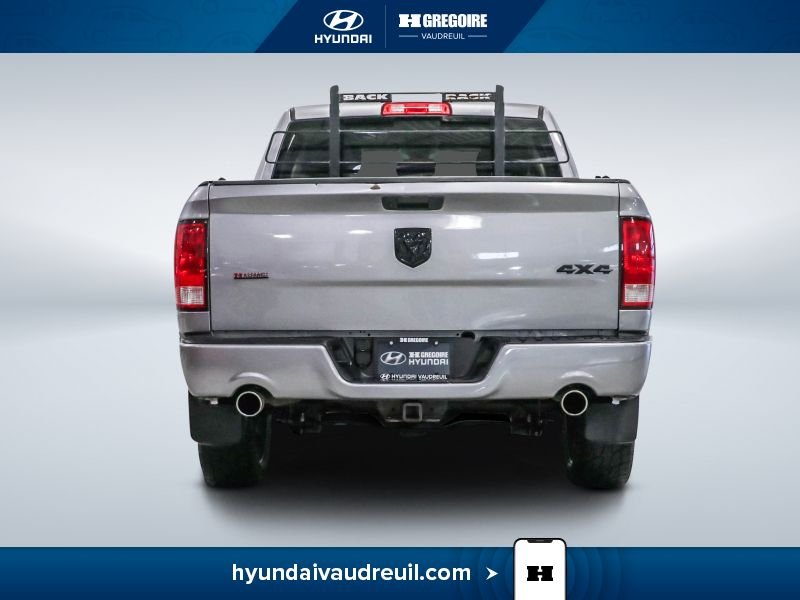 Ram 1500 YW97 | Express 4x4 Crew Cab 5'7" Box 2019 Argent Laval - photo #8