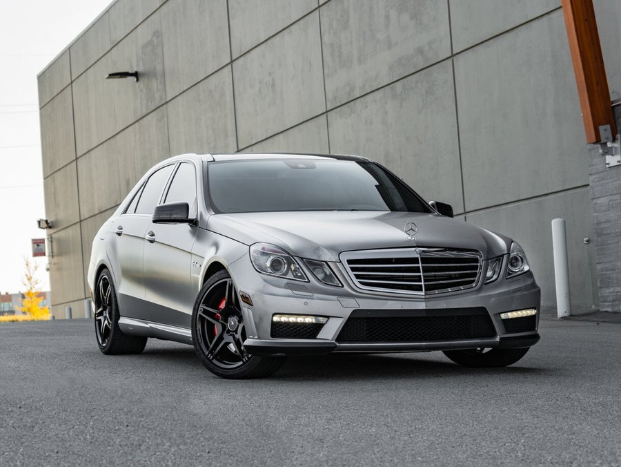 2011 Mercedes-Benz E-Class 2011 Silver