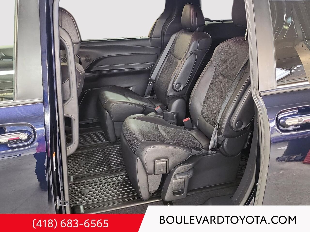 2025 Toyota Sienna 100498A-74 | LIMITED, 7 PLACES, AWD Blue Québec - photo #20