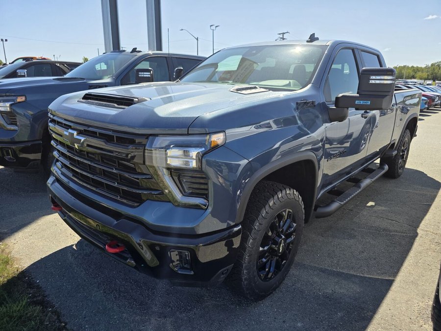 2026 Chevrolet Silverado 2500HD 2026 Lakeshore Blue Metallic