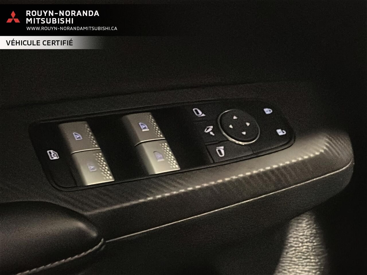 2024 Mitsubishi Outlander Blue  - photo #11