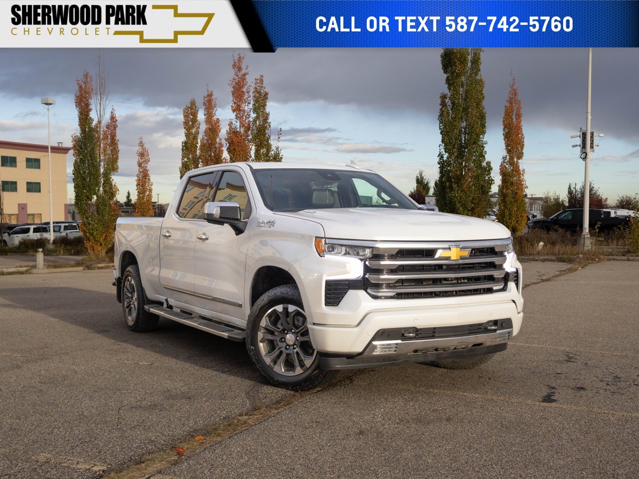 2024 Chevrolet Silverado 1500 4WD Crew Cab 147 High Country White Sherwood Park - photo #0