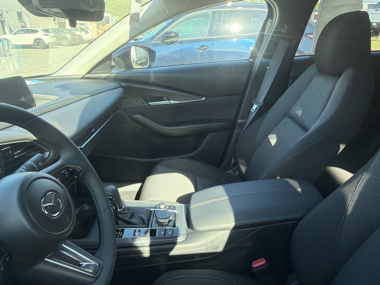 Photo 6 — Mazda CX-30 GS 2026