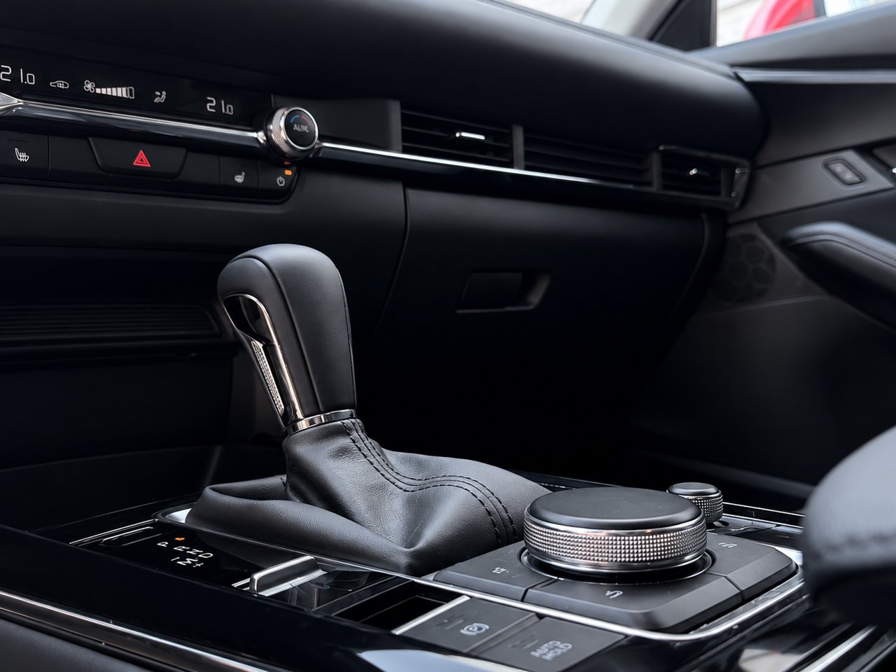 2025 MAZDA CX-30 Red Châteauguay - photo #8