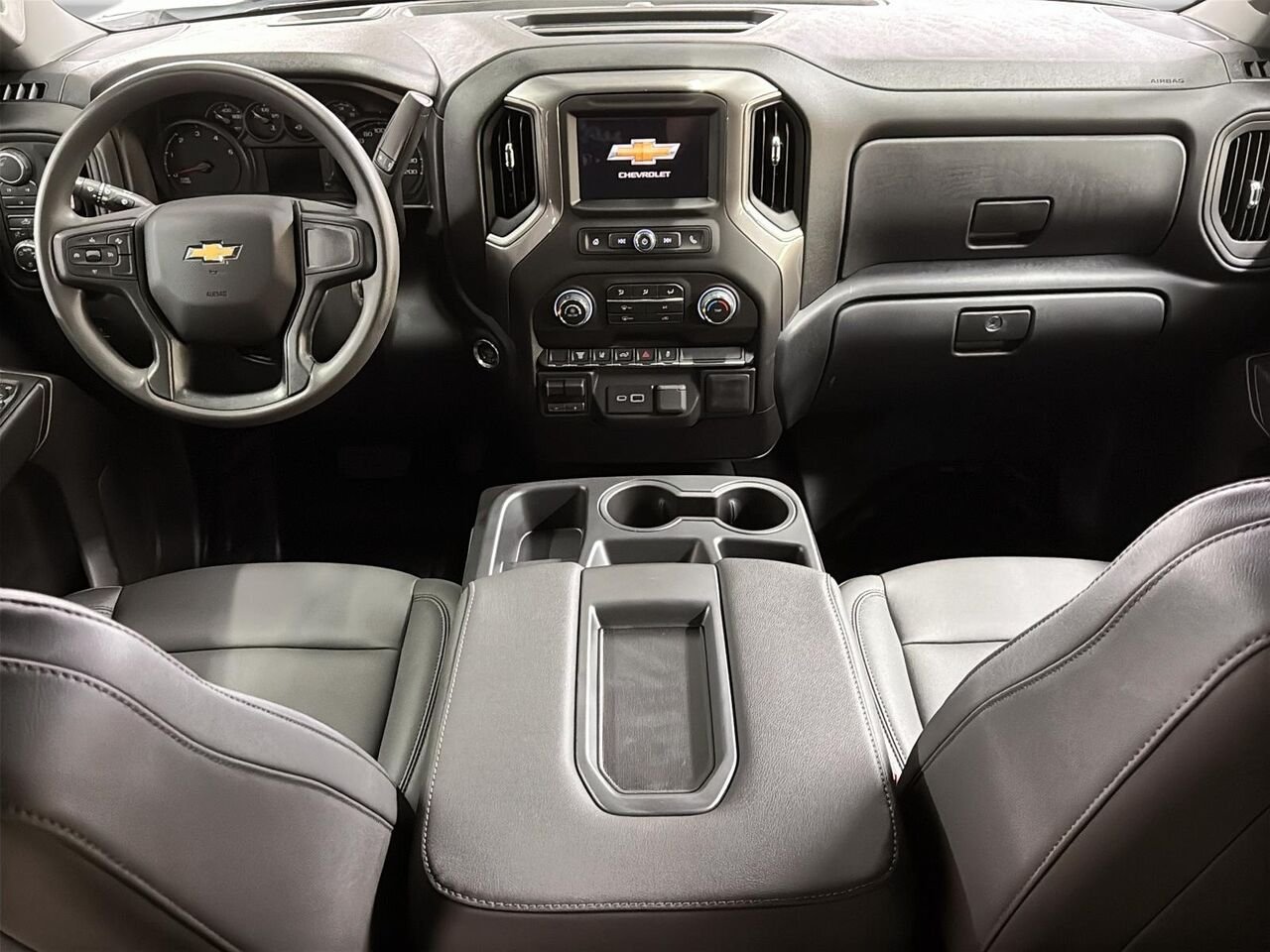 Chevrolet Silverado 2500HD WT cabine multiplace 4RM 172 po 2026 BLANC SOMMET Saint-Hyacinthe - photo #8