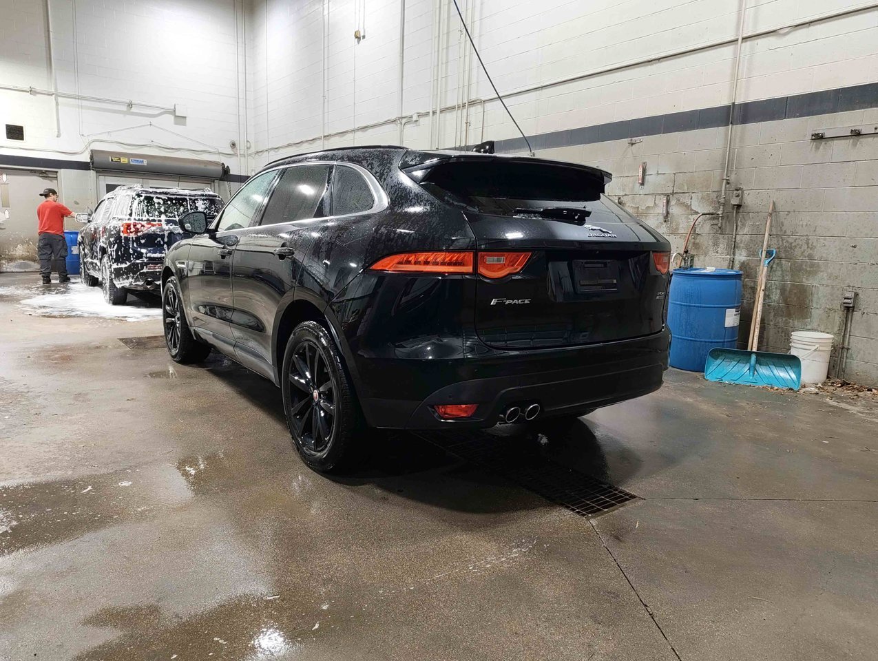 2018 Jaguar F-PACE 20d AWD Prestige Black Sherwood Park - photo #3