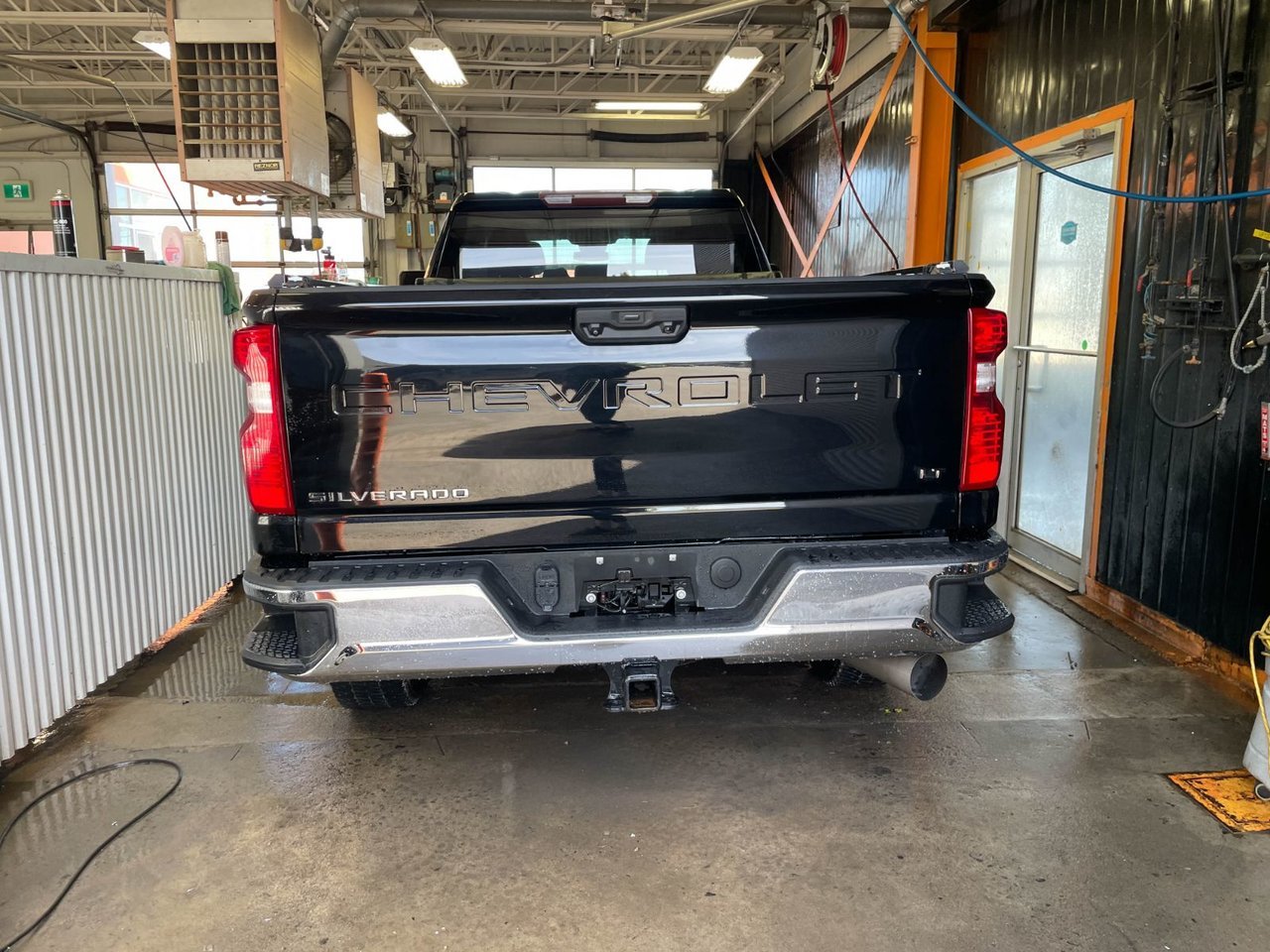 2024 Chevrolet Silverado 2500HD LT Z71 CREW 4X4 DIESEL *BOITE 8 PI* BEDLINER Black Saint-Jérôme - photo #7