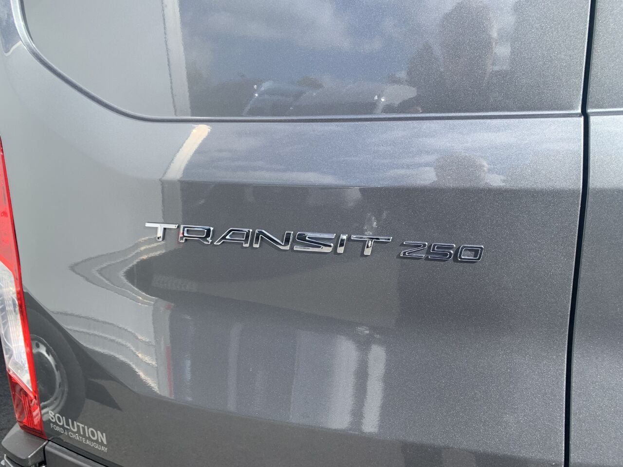 2025 Ford Transit fourgon utilitaire Grey Châteauguay - photo #8