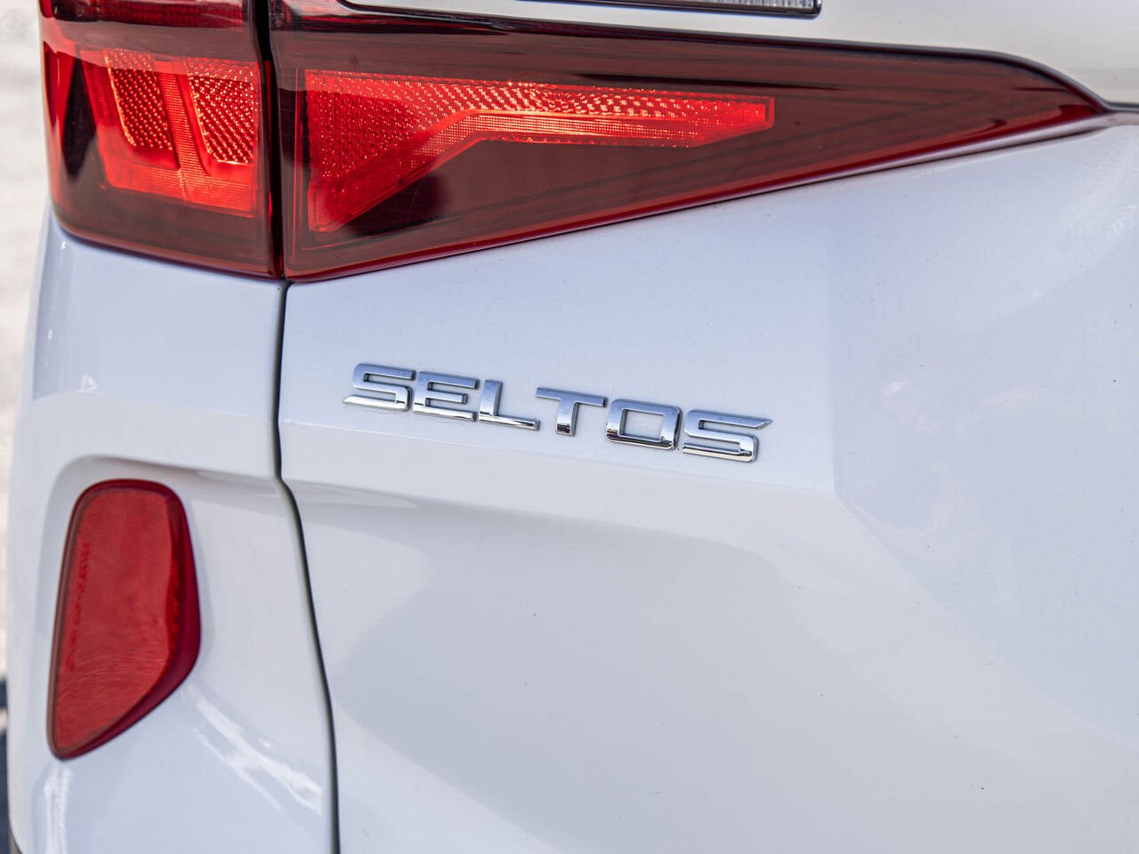 Kia Seltos 2021 Blanc Sainte-Julienne - photo #10