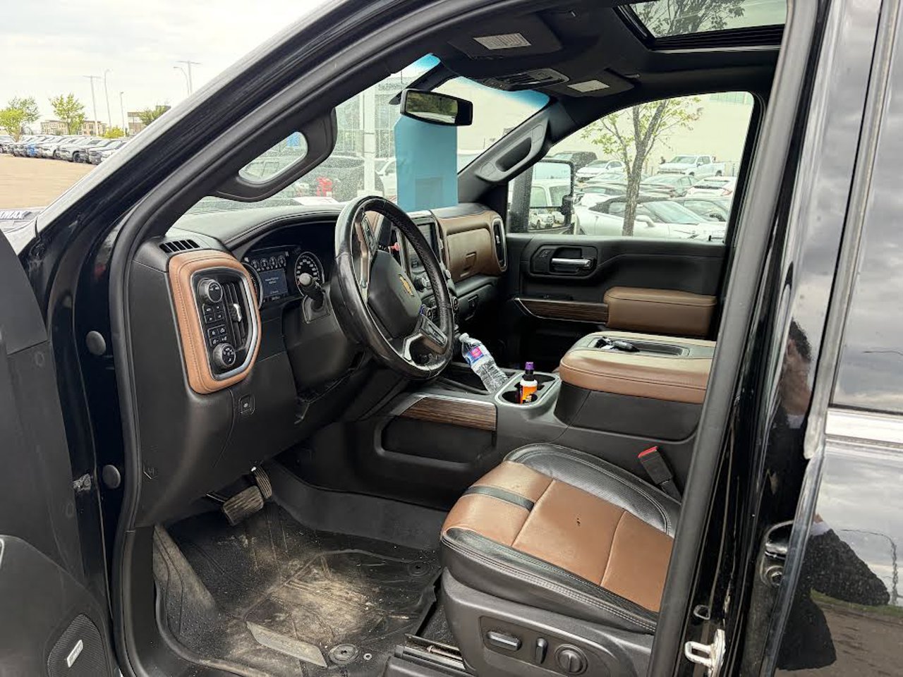 2022 Chevrolet Silverado 2500HD 4WD Crew Cab 159 High Country Black Sherwood Park - photo #6