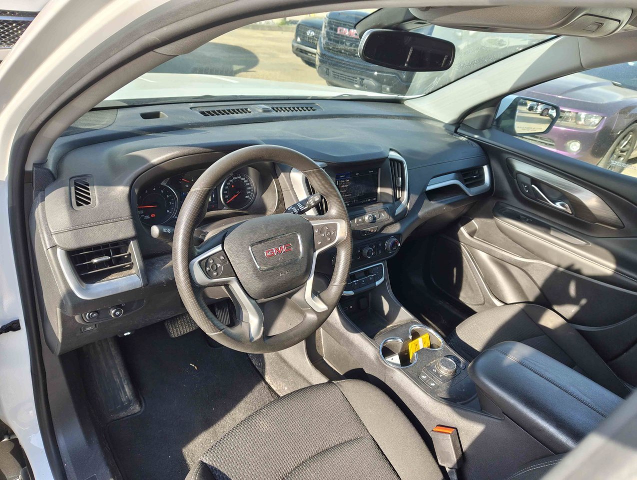 2024 GMC Terrain AWD 4dr SLE White Sherwood Park - photo #6