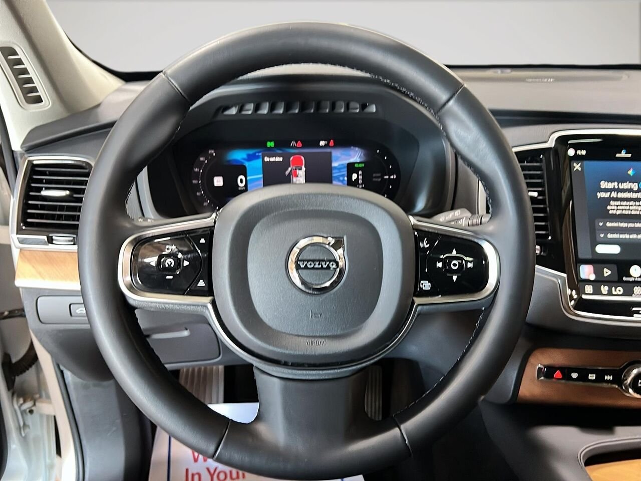 2024 Volvo XC90 Recharge PLUS BRIGHT THEME White Québec - photo #10