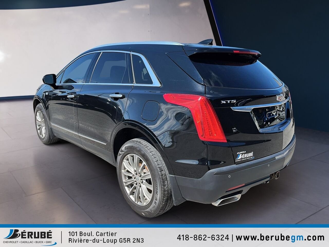 2018 CADILLAC XT5 AWD Black Rivière-du-Loup - photo #3