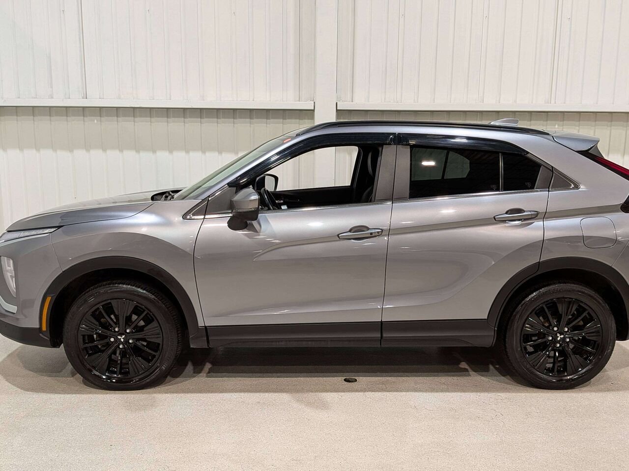 2022 Mitsubishi Eclipse Cross SEL S-AWC *Ltd Avail* Grey Mirabel - photo #3
