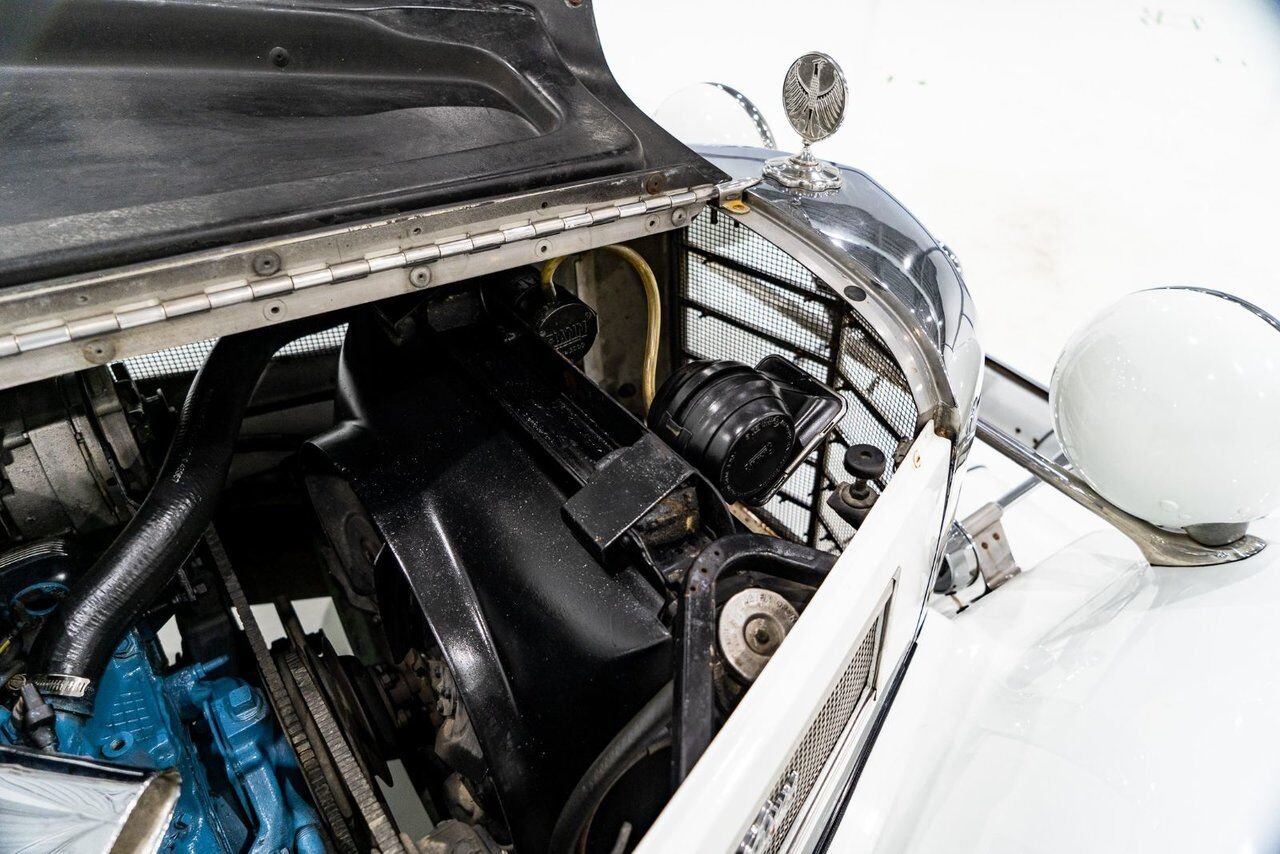Phillips Motor Car Berlina Coupe Only 1 of 78 produced. Very rare | PRIX EN USD 1981 Blanc Montréal - photo #48