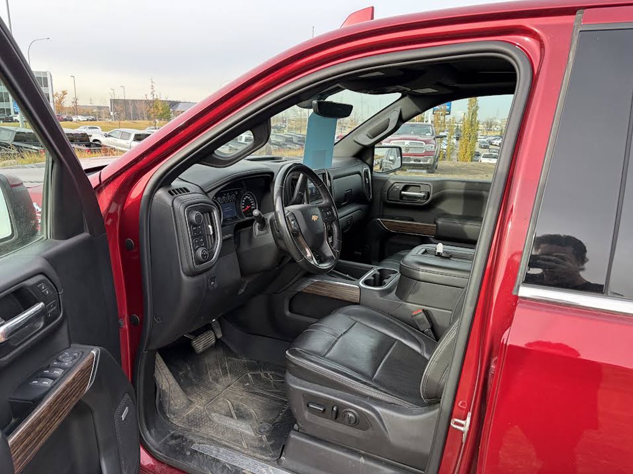2019 Chevrolet Silverado 1500 4WD Crew Cab 147 High Country Red Sherwood Park - photo #6