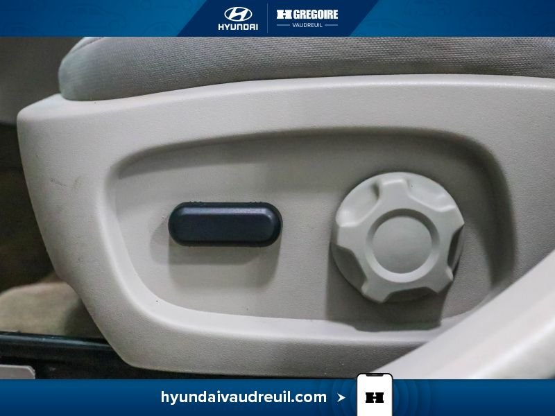 2012 Ford Taurus Saint-Eustache - photo #18