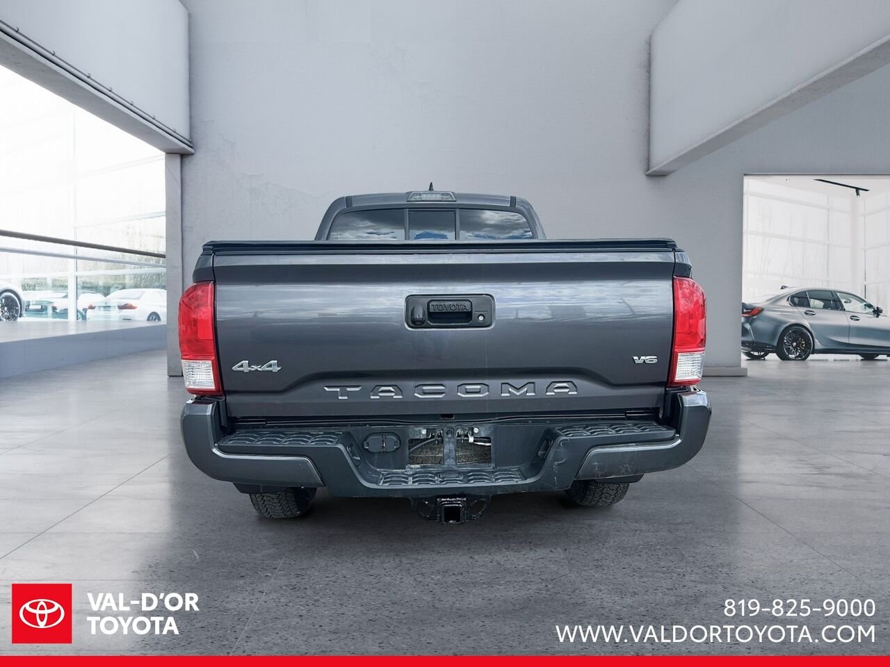 Toyota Tacoma SR5 Double Cab V6 4RM BA 2017 Gris magnétique métallisé Val-d'Or - photo #2