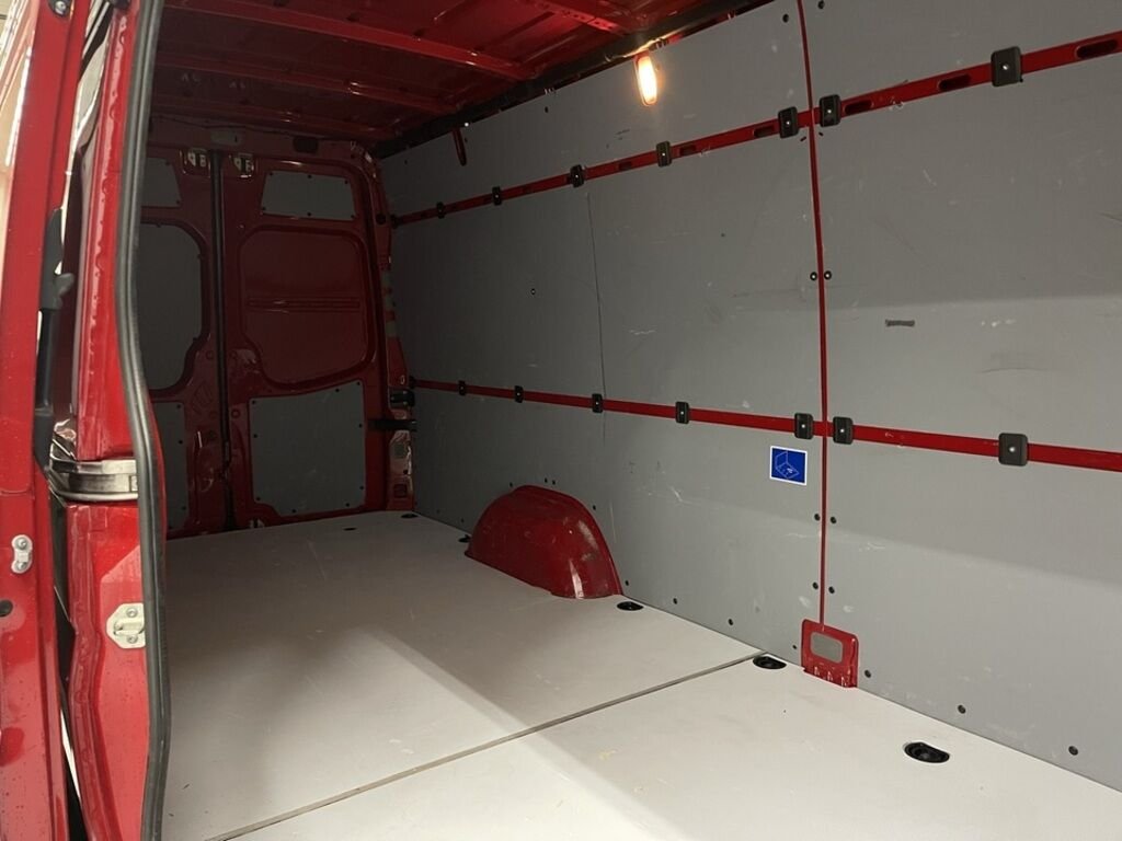 Mercedes-Benz Sprinter Cargo Vans 2017 Rouge Saint-Eustache - photo #5