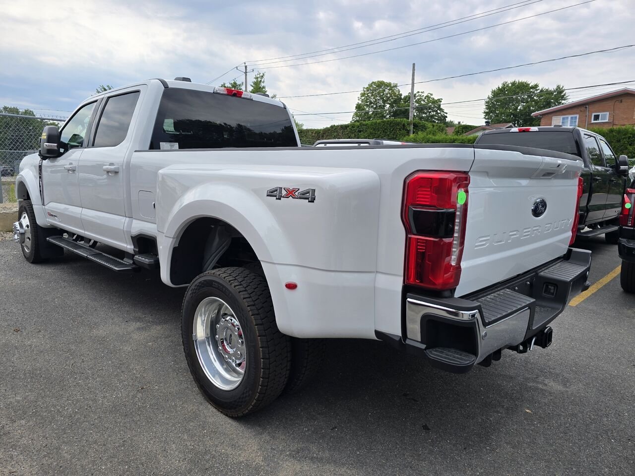 Ford Super Duty F-450 DRW 2026 Blanc Oxford Châteauguay - photo #1