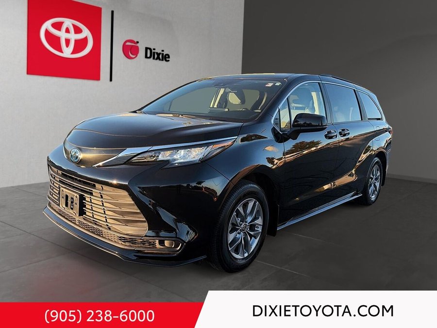 2023 Toyota Sienna HYBRID LE AWD Black