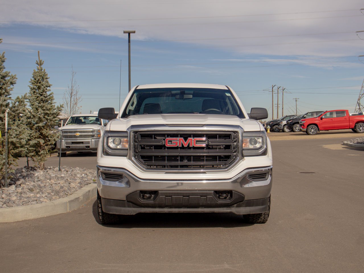 2017 GMC Sierra 1500 4WD Crew Cab 143.5 White Sherwood Park - photo #2