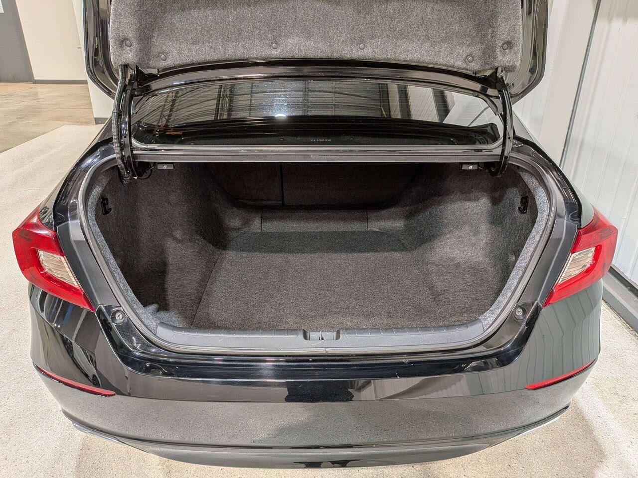 2018 Honda Accord Sedan LX CVT Black Mirabel - photo #8
