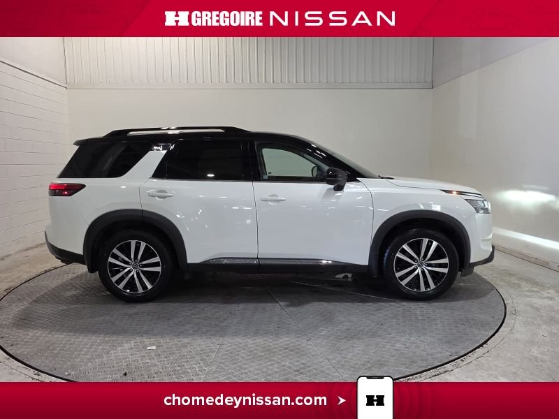 Nissan Pathfinder 2024 Blanc Laval - photo #10