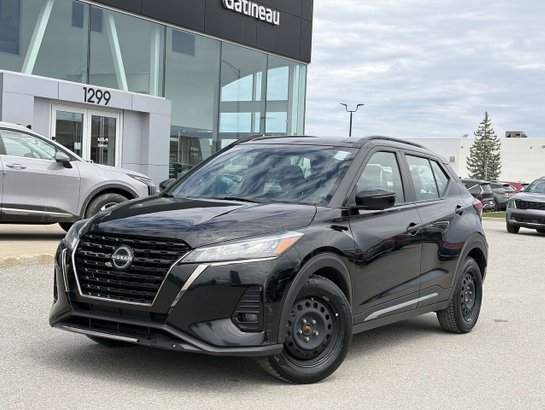 2023 Nissan Kicks 2023 Black
