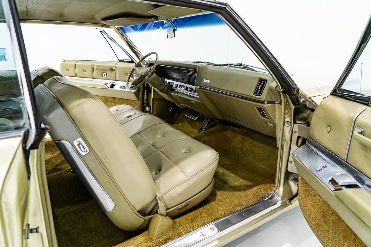 Cadillac DeVille Coupe *PRICE IN USD* Original California survivor factory A/C with only 36,992miles (59,532km) 1967 Or Montréal - photo #25