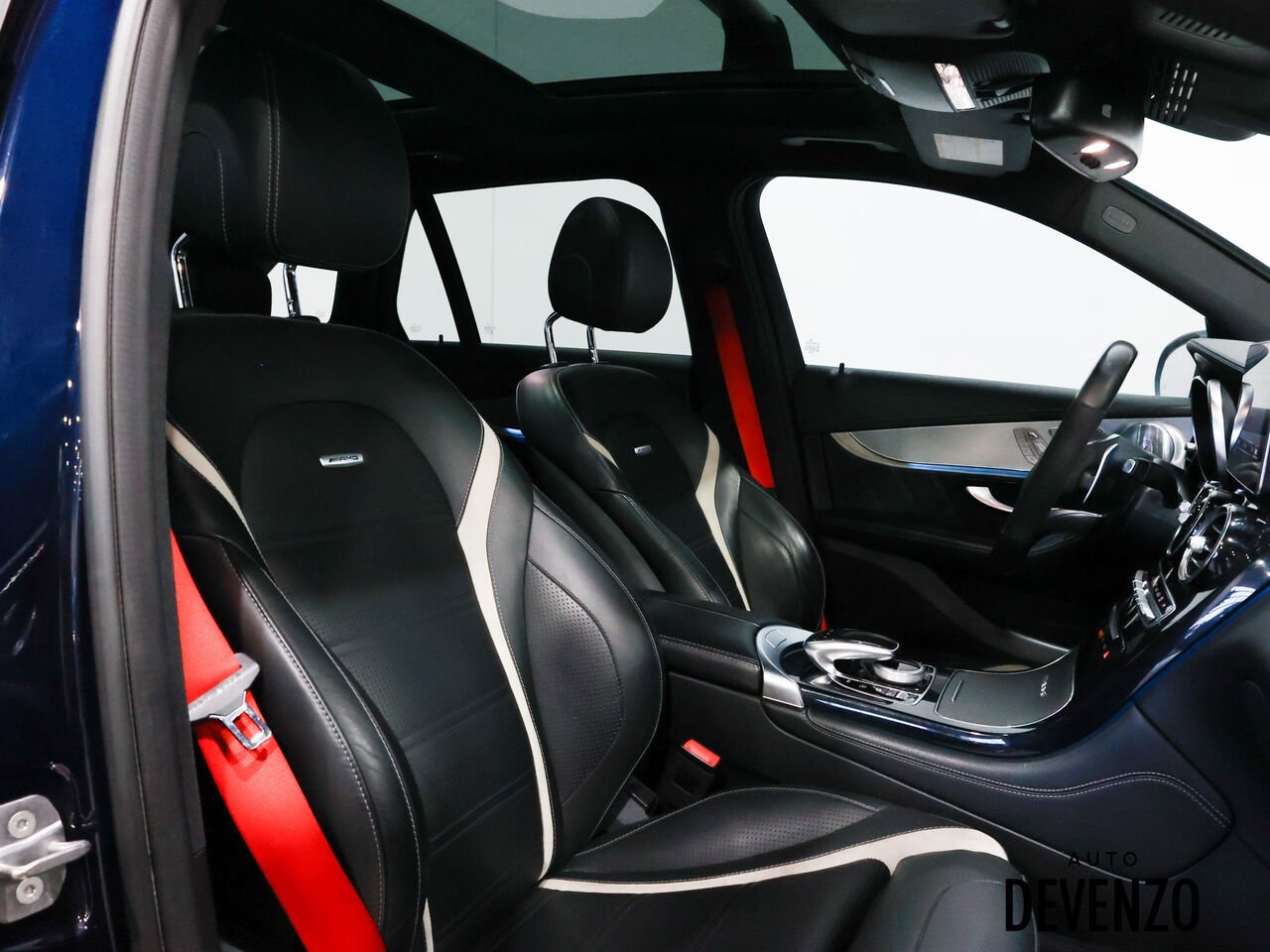 2019 Mercedes-Benz GLC Blue Saint-Eustache - photo #6