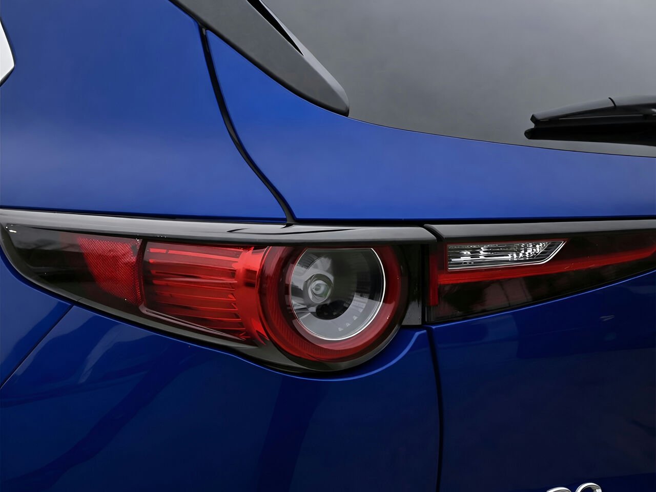 2026 MAZDA CX-30 Deep Crystal Blue Mica Notre-Dame-des-Prairies - photo #5