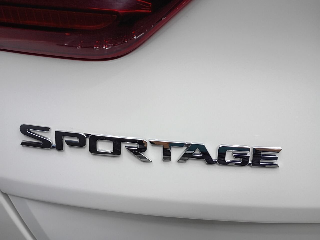 2021 Kia Sportage White Blainville - photo #10