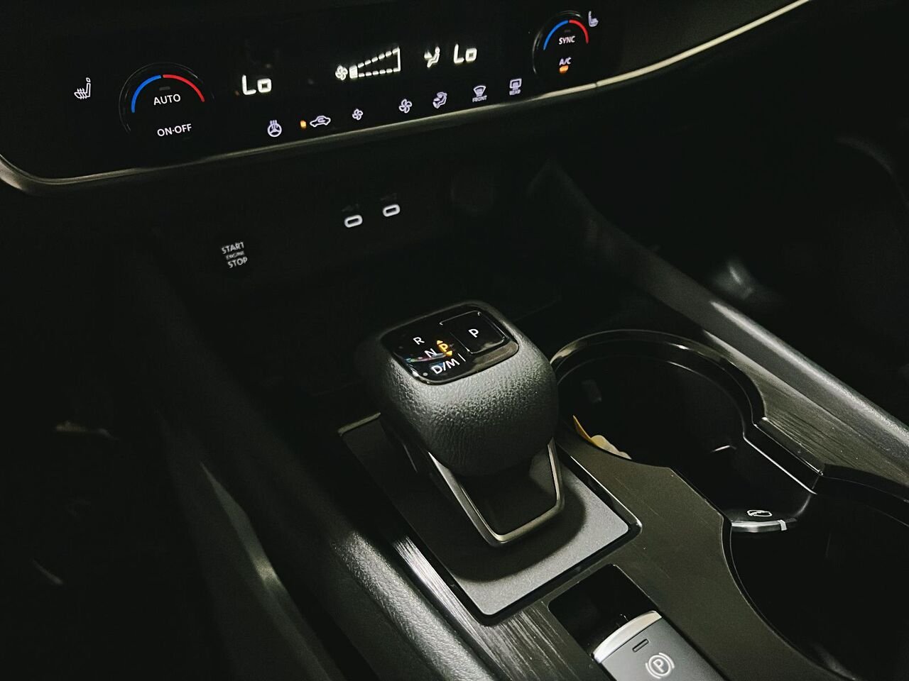 2024 Nissan Rogue S Black Québec - photo #32