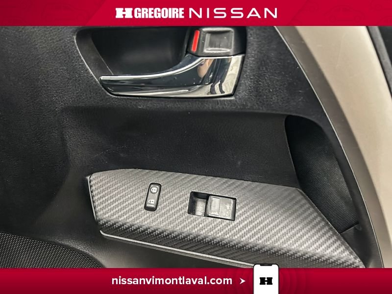 2015 Toyota Rav 4 Grey Laval - photo #13