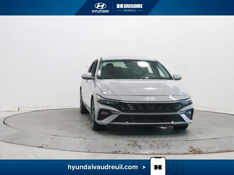 Hyundai Elantra Preferred IVT w/Tech Pkg 2024 Gris