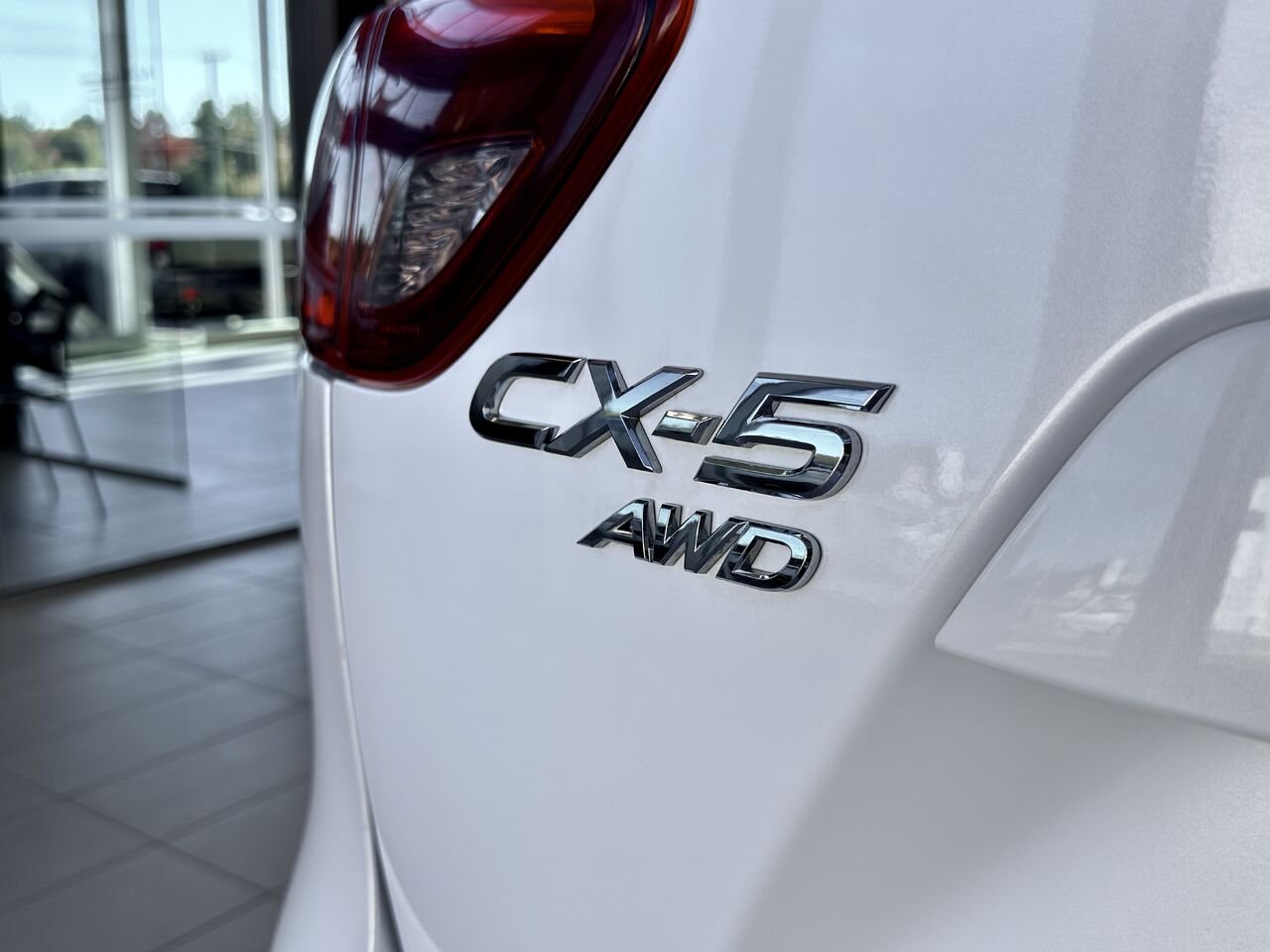 2016 Mazda CX-5 White Notre-Dame-des-Prairies - photo #10