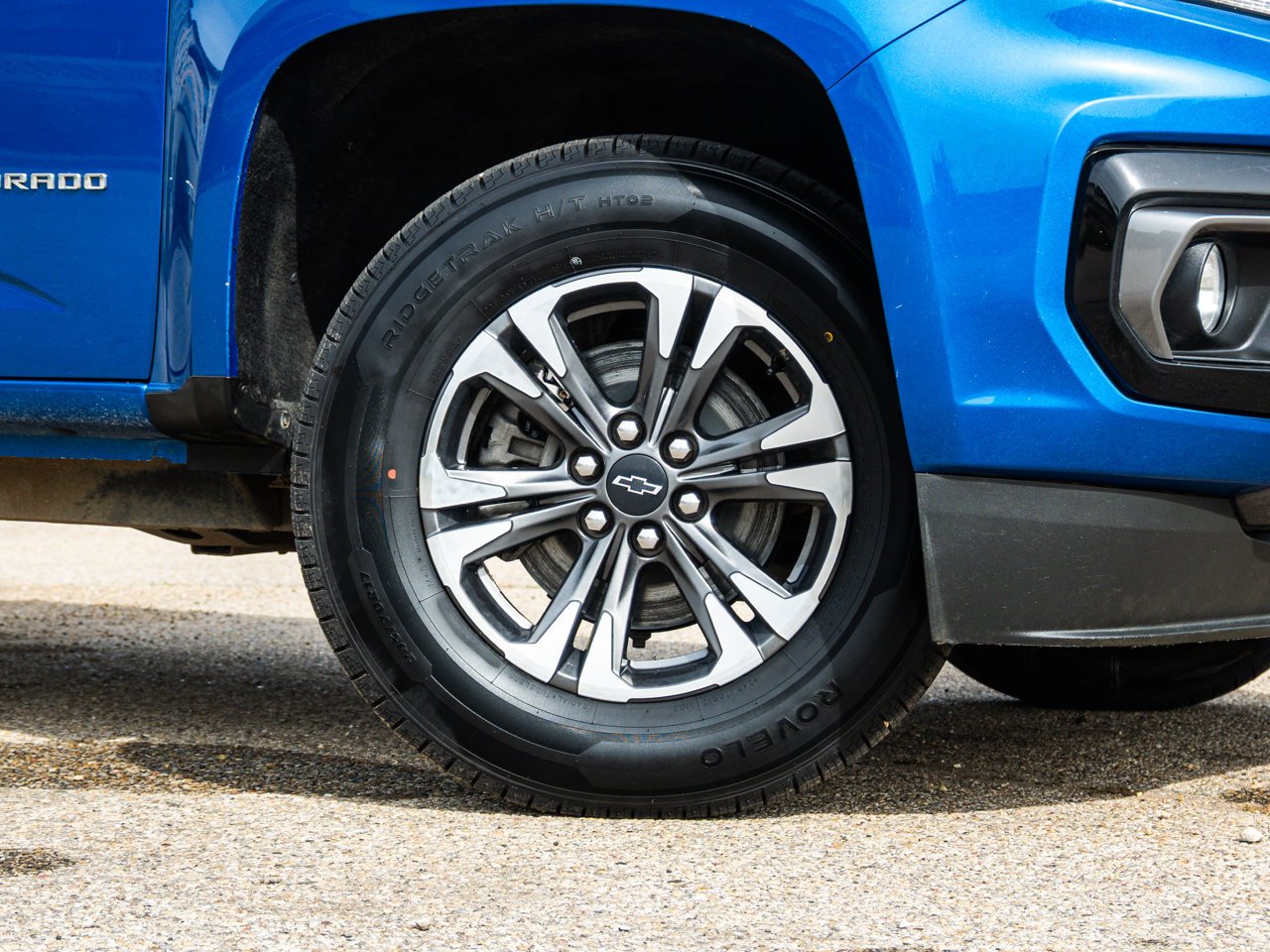 2021 Chevrolet Colorado 4WD Crew Cab 128 Z71 Blue Sherwood Park - photo #5