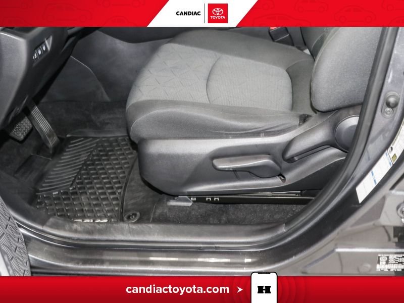 2022 Toyota Rav 4 Grey Laval - photo #16