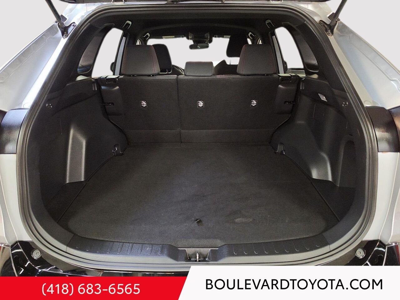 Toyota RAV4 Prime 100412A-9 | SE, AWD 2021 Argent Québec - photo #15