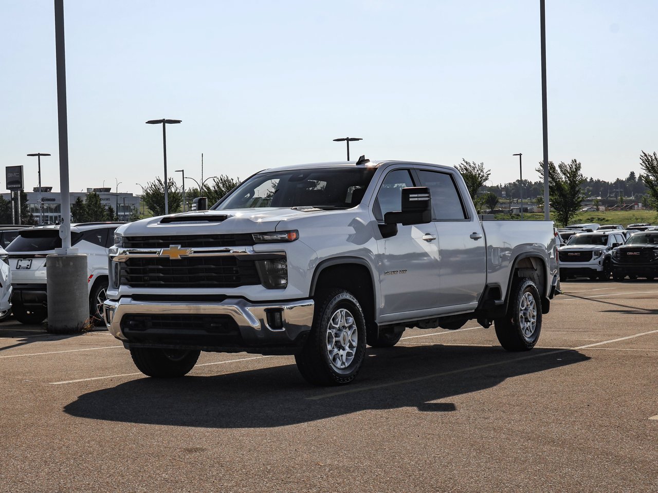 2025 Chevrolet Silverado 3500HD 4WD Crew Cab 159 LT White Sherwood Park - photo #3