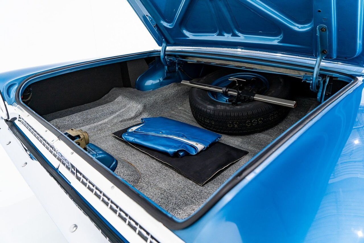 1963 Ford Galaxie 500 *PRIX EN USD* 406 Cu In TriPower 4-Speed Convertible Blue Montreal - photo #55