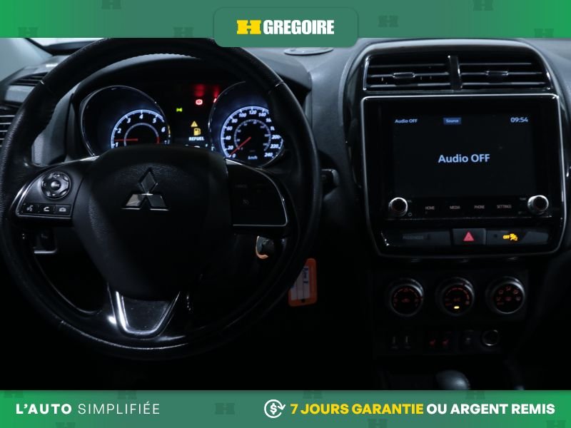 2023 Mitsubishi RVR Grey Laval - photo #16