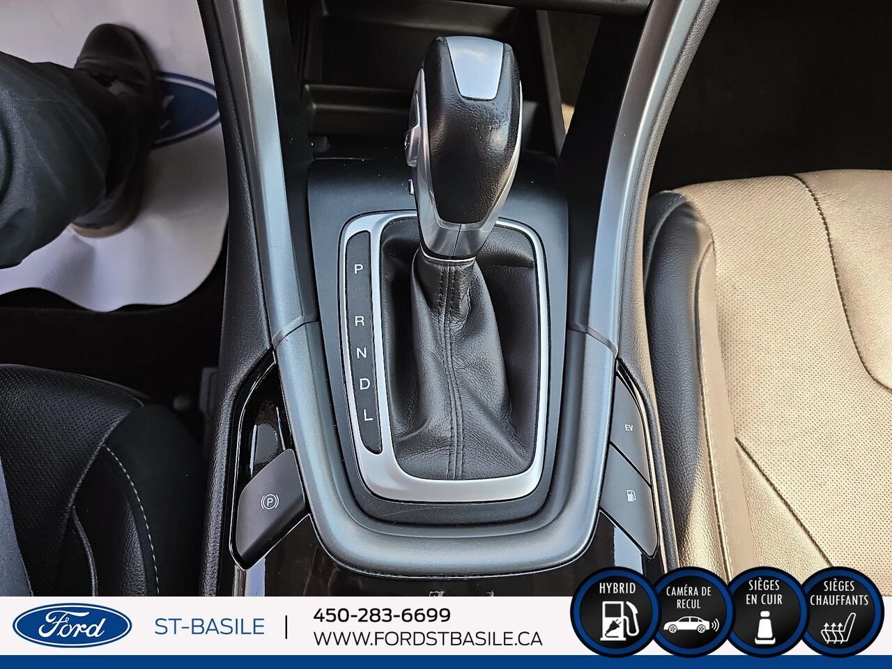 Ford FUSION HYBRIDE 2015 Blanc Saint-Basile-le-Grand - photo #20