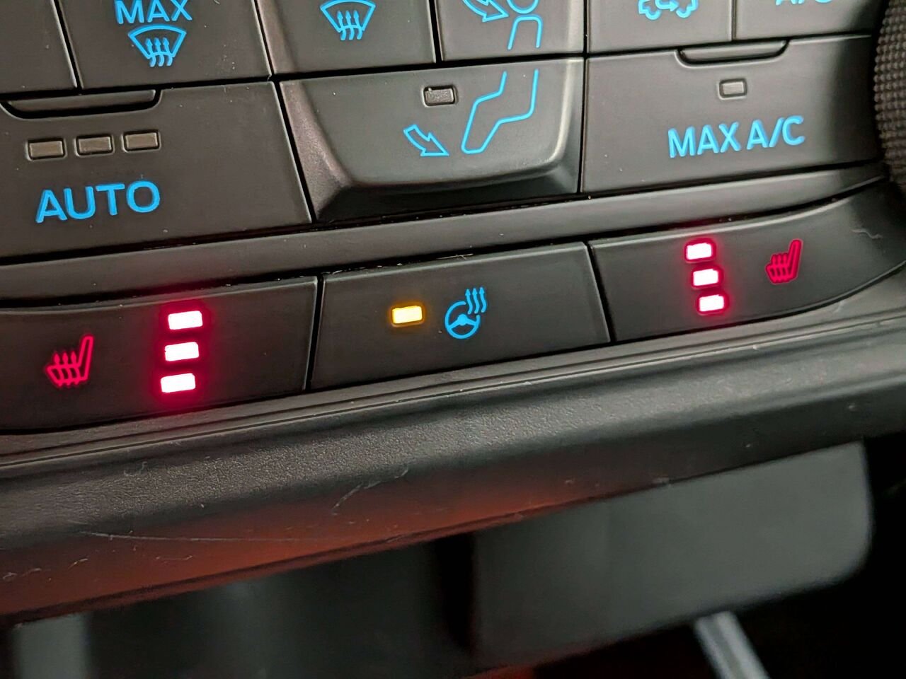2023 Ford Maverick XLT FWD SuperCrew Blue Val-David - photo #2