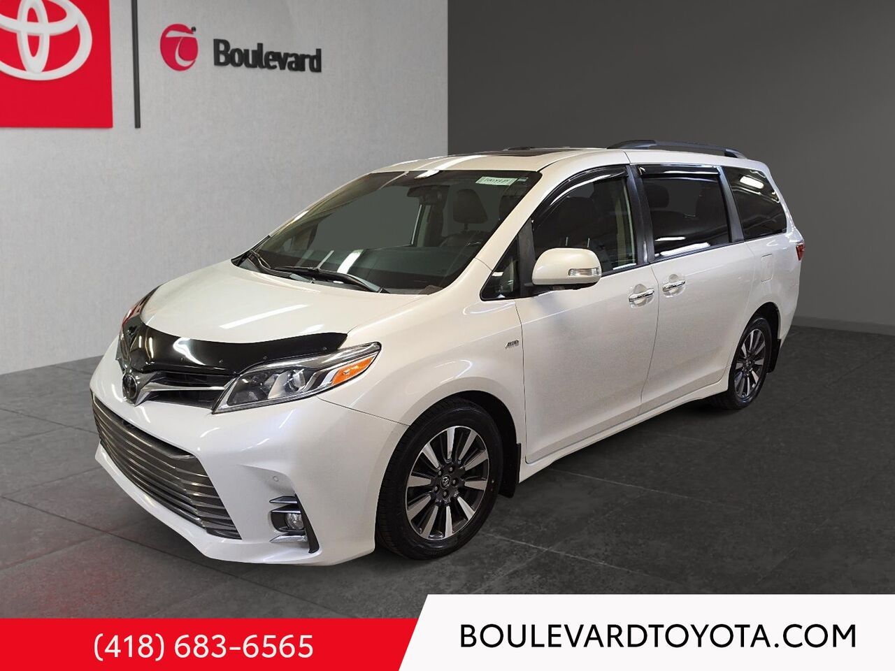 White 2020 Toyota Sienna Minivan All-Wheel Drive Automatic